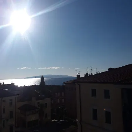 Tennis Prime Location, Parking, Near Beach, Self Check-in * Opatija