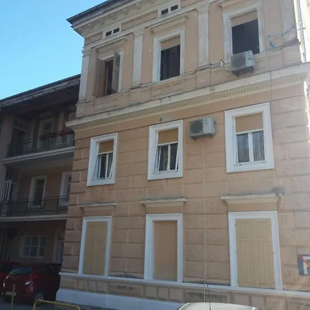 Tennis Prime Location, Parking, Near Beach, Self Check-in * Οπατία